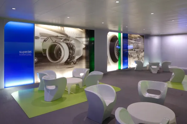 Superjet International Showroom e uffici